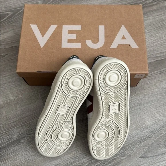 Veja unisex V-12 Sneakers